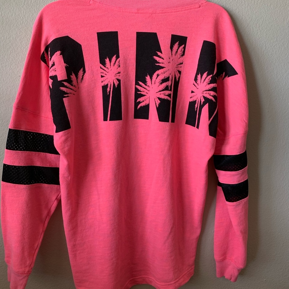 Hot Pink VS Pink Crew